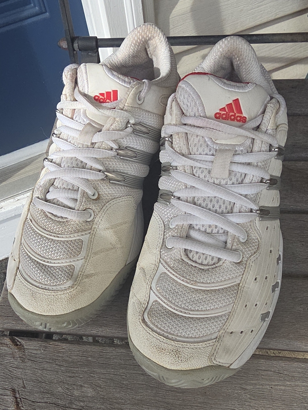 Adidas Women's White Sneakers with Red Logo Accents - Size 7